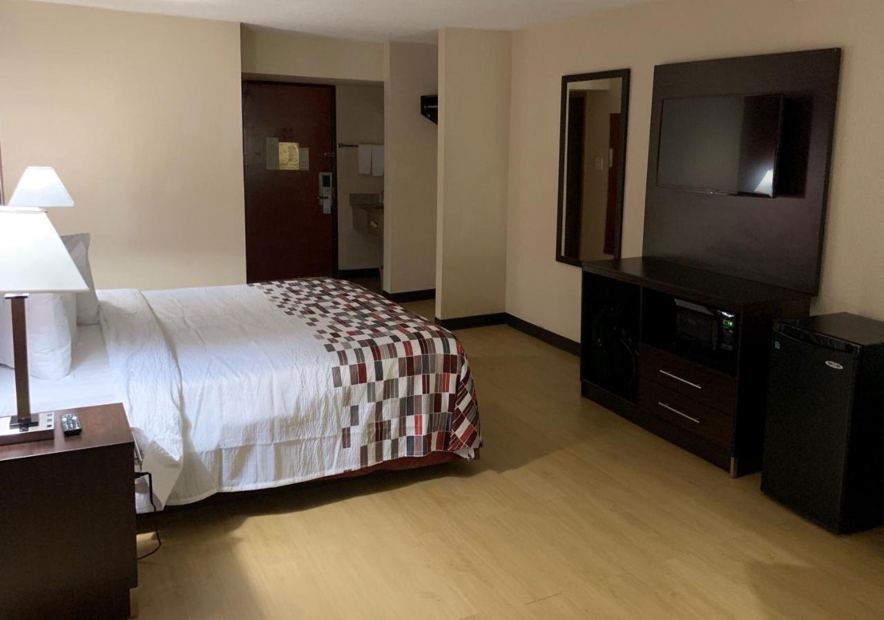 Red Roof Inn Atlanta - Six Flags Lodge West Экстерьер фото