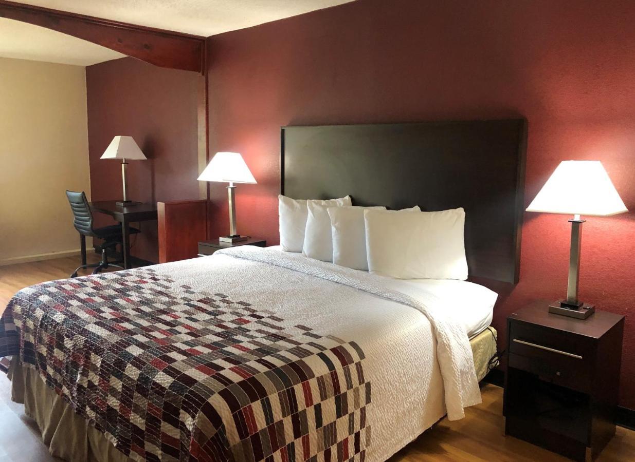 Red Roof Inn Atlanta - Six Flags Lodge West Экстерьер фото